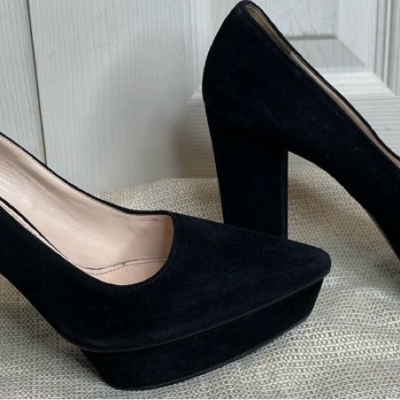 Prada Black Suede Round Toe Platform Heeled Pumps - size 40 Euro, size 10 US. - Picture 7 of 7